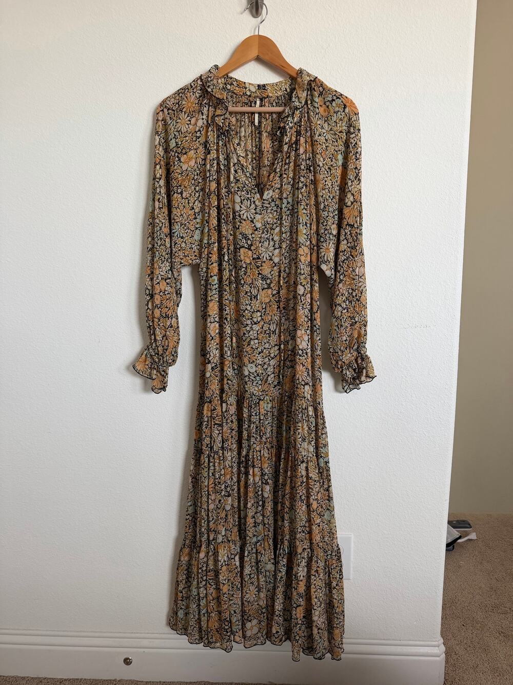 Free People Womens Feeling Groovy Floral Maxi Dress Size Medium Bohemian Gypsy